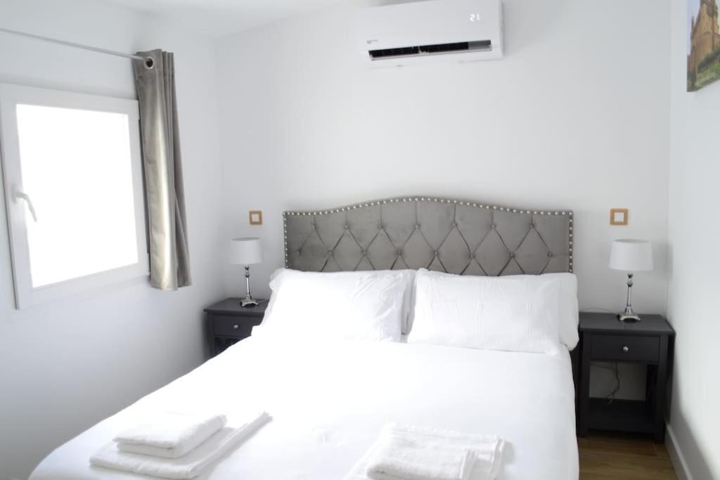 Casa En Alquiler Vacacional En Alcalá de Henares Extérieur photo