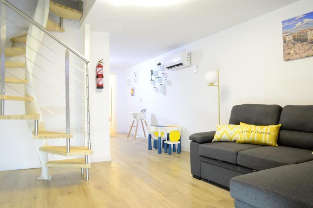 Casa En Alquiler Vacacional En Alcalá de Henares Extérieur photo