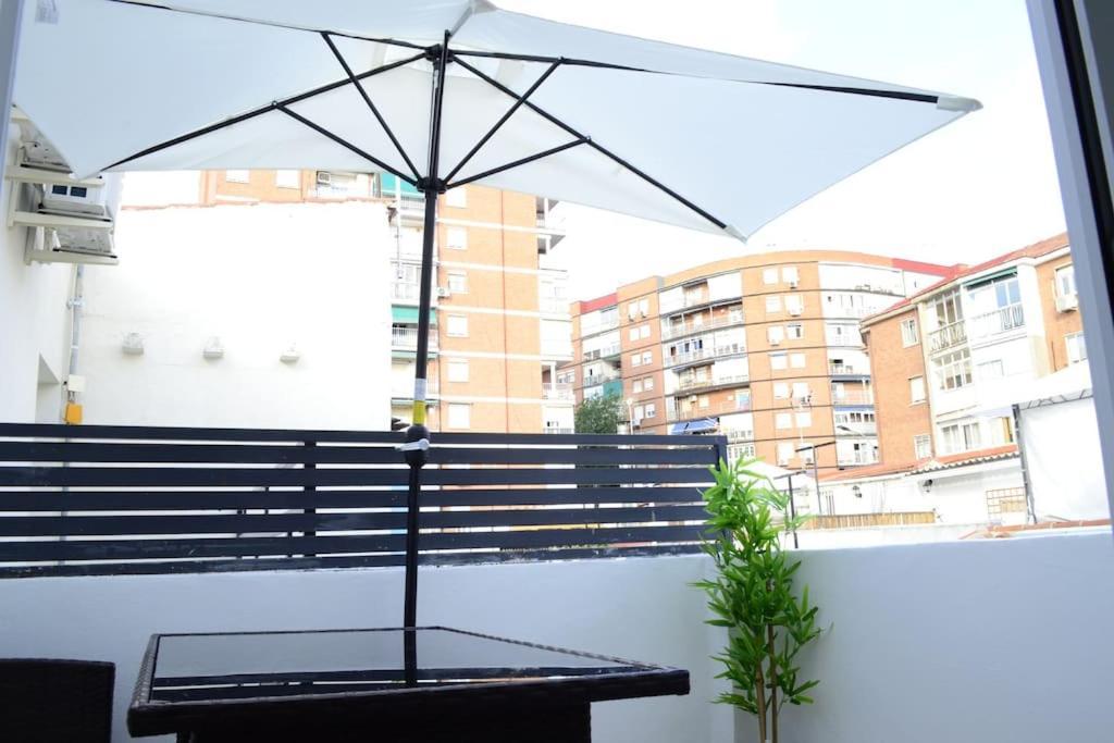Casa En Alquiler Vacacional En Alcalá de Henares Extérieur photo